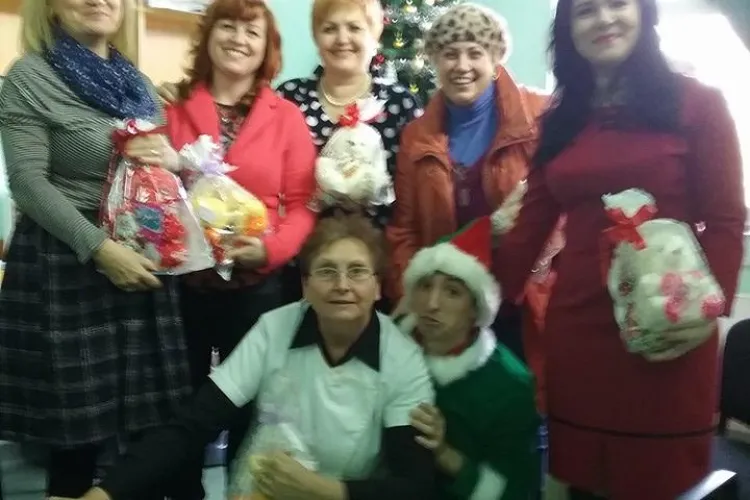 Femeile din PSD Cluj au făcut un cadou copiilor de la Clinica de Psihiatrie Pediatrică