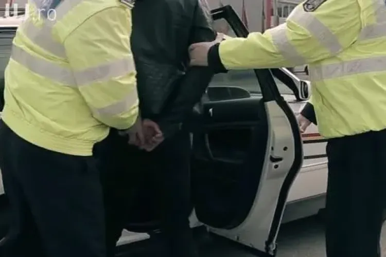 Șofer reținut de Poliția Rutieră Cluj pe 24 de ore. Conducea cu alcoolemie mare și a produs un accident