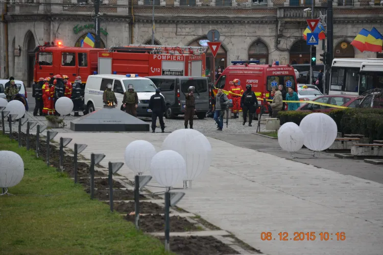 Mașină capcană și mascați în Piața Mihai Viteazu. Ce alte exerciții ale SRI, Poliție și Jandarmerie vor urma