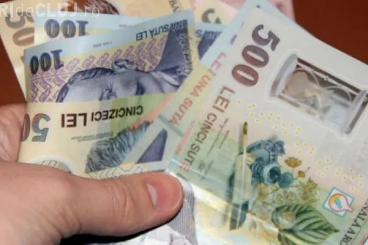 Doi clujeni i-au furat unei bătrâne 4.000 de lei din locuință. Cum au păcălit-o să îi lase în casă