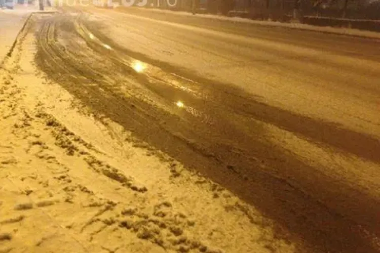 Ninge puternic la Cluj-Napoca. Deszăpezirea a început după 8.00 - FOTO