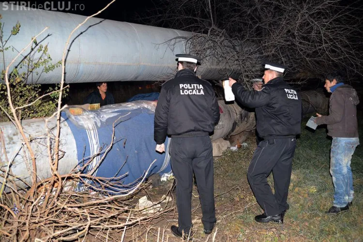 Oamenii străzii din Cluj-Napoca luați din frig și duși la Centrul de Găzduire Temporară - FOTO