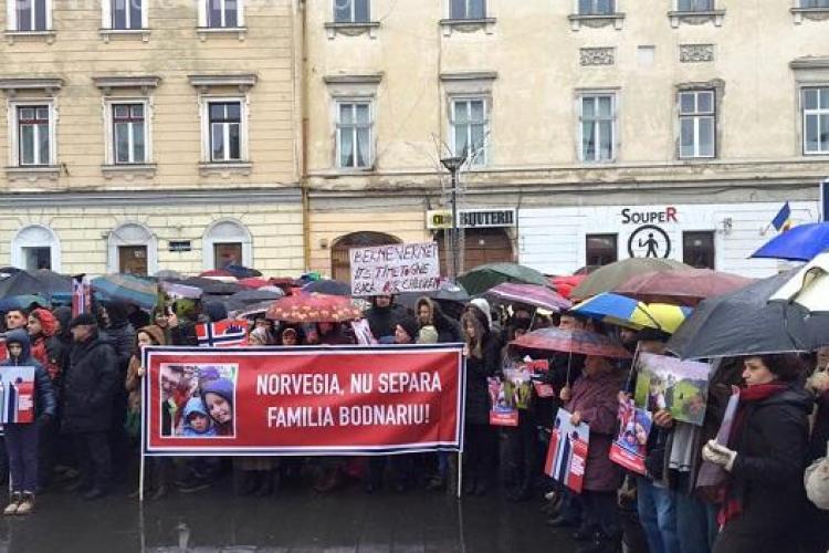 Protest de amploare la Cluj-Napoca pentru familia Bodnariu