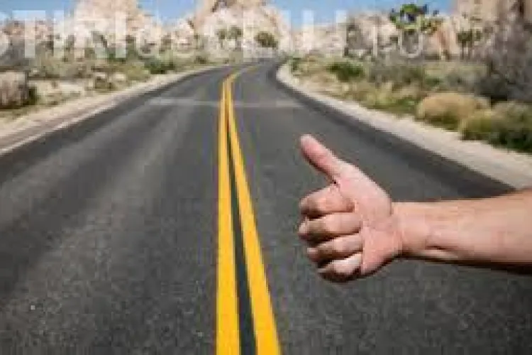 Fapta buna nu rămâne ”nerăsplătită”. Ce i-a făcut un clujean unui șofer care l-a luat cu autostopul