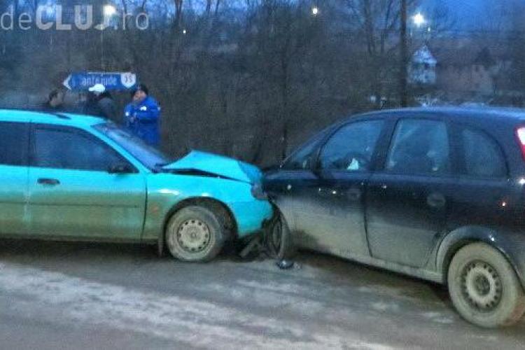 Urmărire ca în filme, cu final nefericit, la Cluj. Un șofer încerca să fugă de polițiști și a cauzat un accident VIDEO