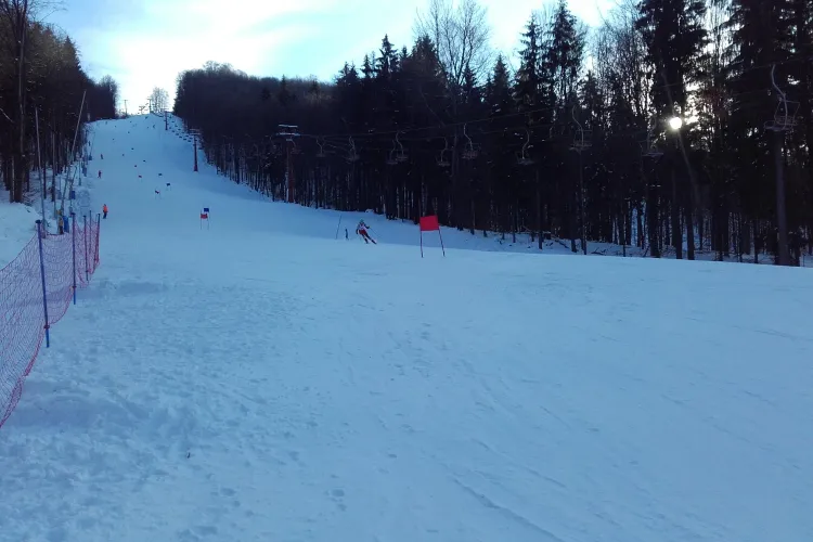 ”Cupa Suior 2016” la schi are loc în aceste zile în stațiunea din Maramureș - FOTO