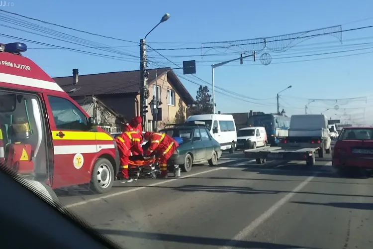 Accident în Florești. Femeie lovită pe trecerea de pietoni