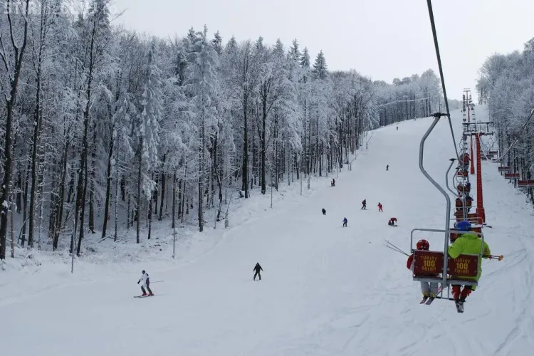 ȘUIOR - Cum arată pârtiile de la Șuior și în ce condiții de schiază - VIDEO camere de supraveghere