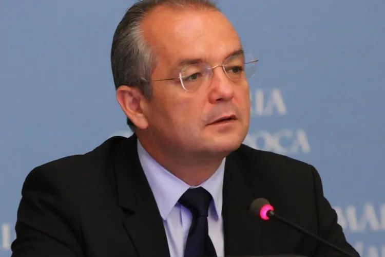 Cum vrea Emil Boc să salveze U Cluj. Suporterii pot cumpăra ”acțiuni” la noul proiect de rezervă