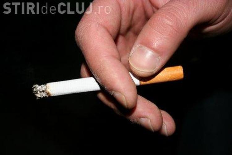 O vedetă atacă legea antifumat a clujencei Aurelia Cristea: Nu trebuie să mă arunci în stradă dacă sunt fumător