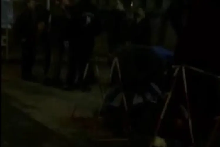 Bătaie în fața clubului Noa sub ochii oamenilor de ordine - VIDEO