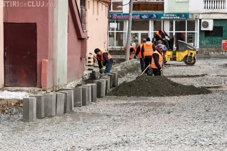S-a reluat asfaltarea străzilor și aleilor din cartiere