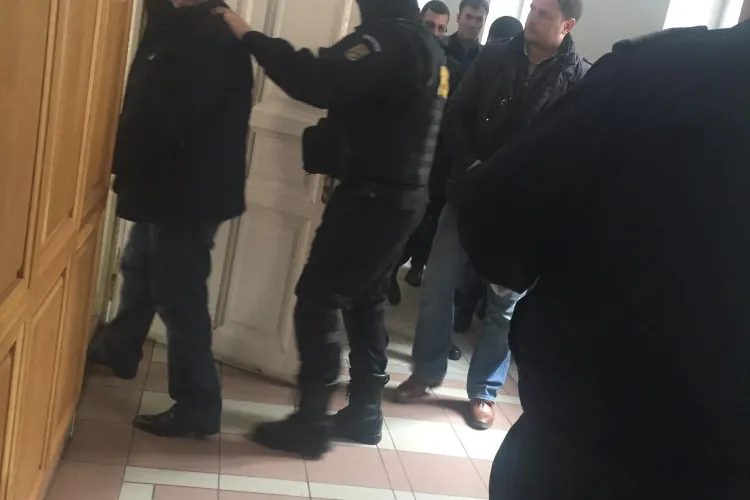 Patronul Cridov, un milionar clujean, ARESTAT! Cumpăra facturi false de la firmele fantomă ale romilor din Gilău