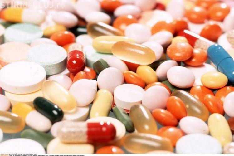 Farmaciştii clujeni avertizează: Firmele importă medicamente ieftine și le exportă la preţuri mari