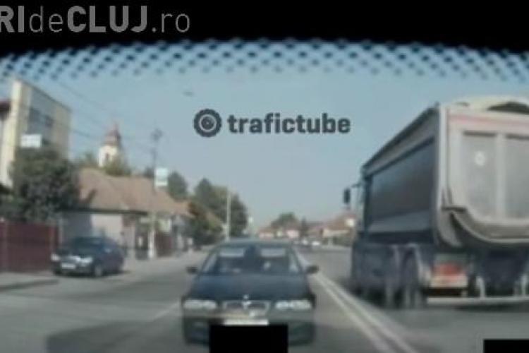 VIDEO - Accident în lanț în Florești, filmat LIVE. Pietonii s-au aruncat, iar trei șoferi s-au tamponat