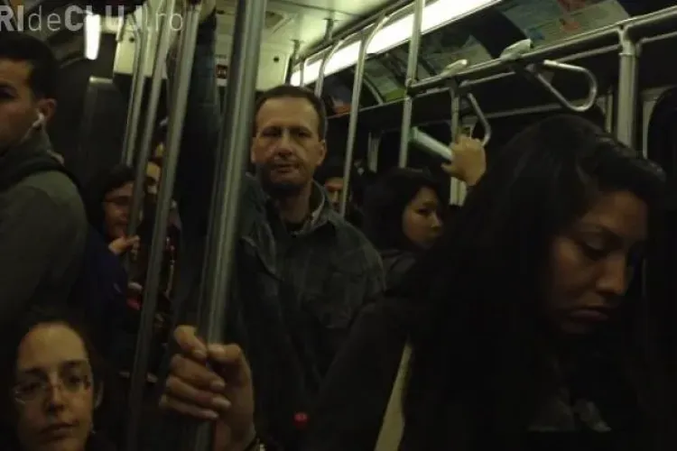 Un bătrân a atacat o femeie însărcinată pentru că nu i-a cedat locul în autobuz