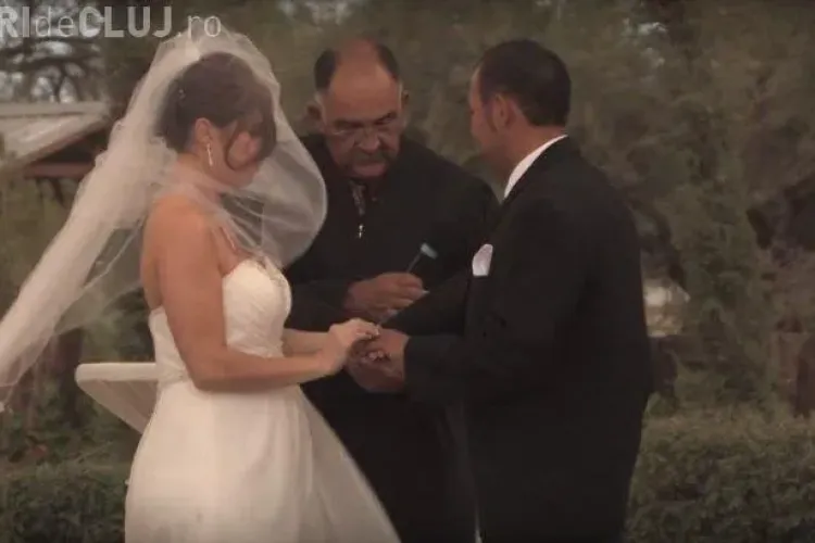 S-a întâmplat la o nuntă. Mirii nu au apucat să spună ”DA”. Nimeni nu mai văzuse asta - VIDEO