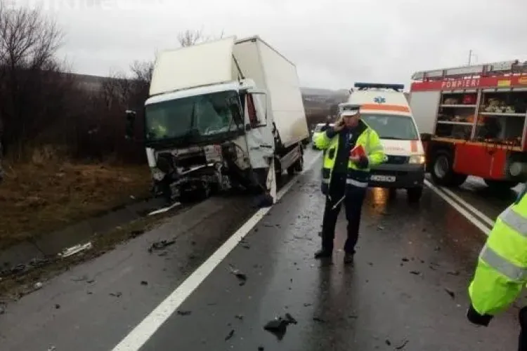 Accident tragic la Izvorul Crișului! Un șofer a murit FOTO