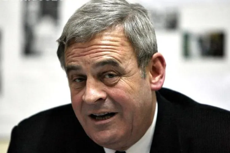 Laszlo Tokes i-a trimis o scrisoare deschisă lui Johannis, după ce i-a retras ”Steaua României”