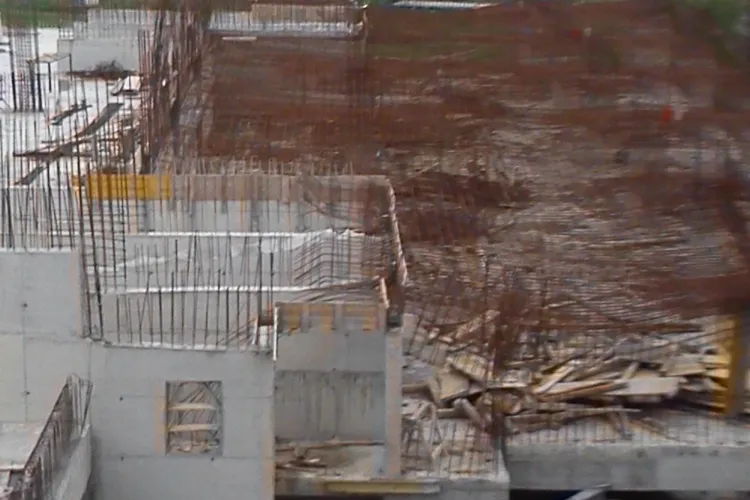 Parkingul din Mănăstur, de pe strada Negoiu e rușinea Clujului - FOTO