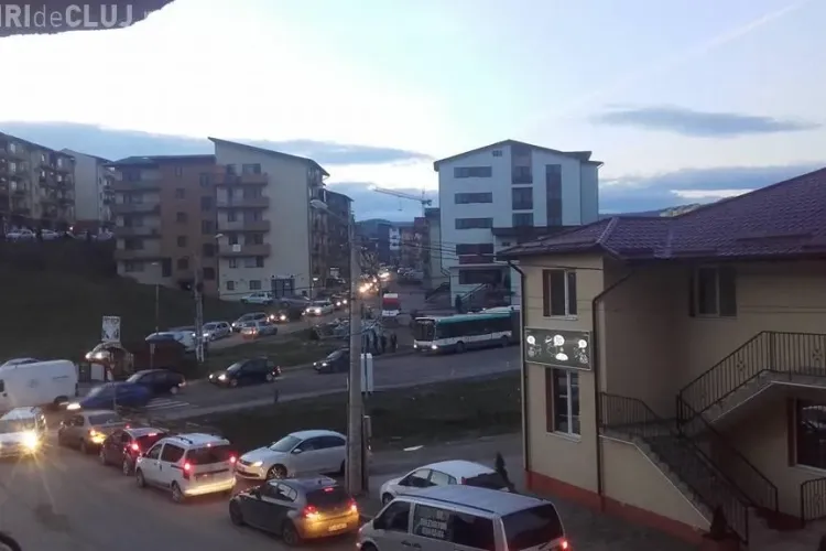 Floreștenii fac adunare publică la Primărie, pentru a rezolva problema traficului