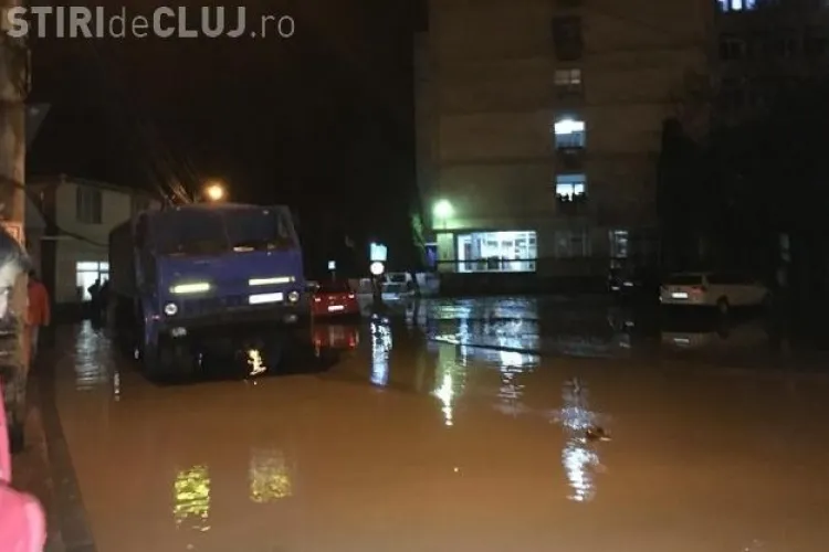 Inundații în județul Cluj. Străzile Dejului au fost mica Veneție - VIDEO