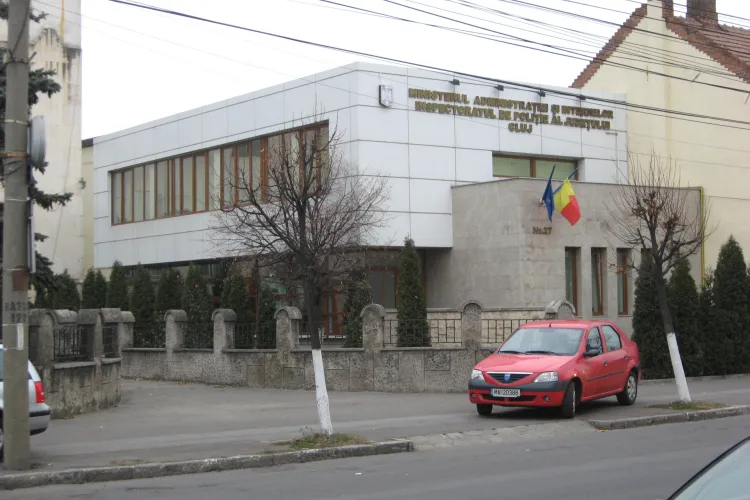 Posturi de ofițer scoase la concurs de Poliția Cluj, cu 26 de candidați pe un loc