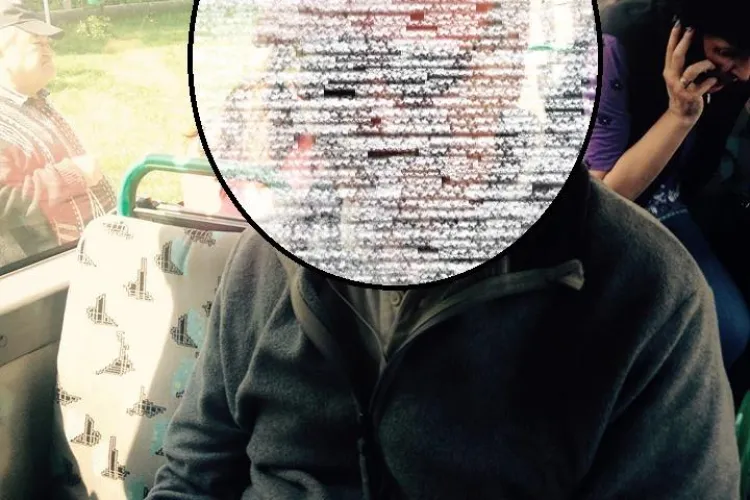 Caz GRAV într-un autobuz din Cluj-Napoca. O tânără reclamă un bărbat care ”vânează” copiii singuri - FOTO