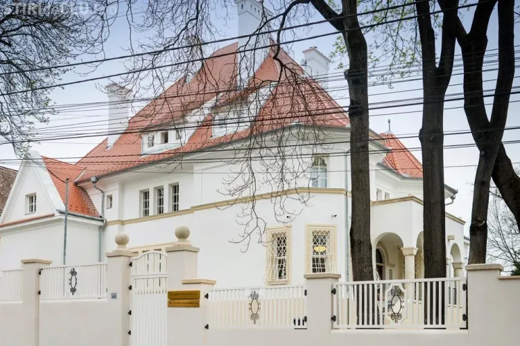 Casa Albă din Cluj a fost redeschisă de Banca Transilvania, pentru clienții premium