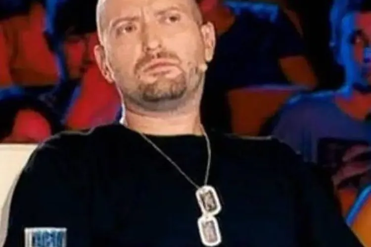 Percheziții acasă la celebrul rapper Cheloo, într-un dosar de trafic de droguri