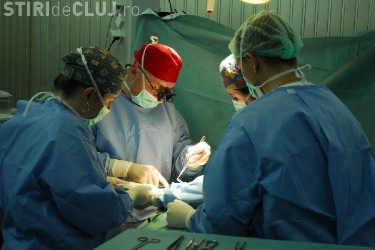 Premiera medicala la Cluj! Un barbat care a primit in 2004 o inima noua, primeste acum si un rinichi- VIDEO