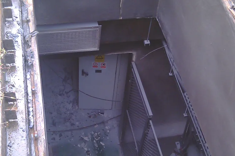 Incendiul de la punctul de transformare din Piata Avram Iancu, stins cu intarziere pentru ca Electrica a ... intarziat - VIDEO si FOTO 