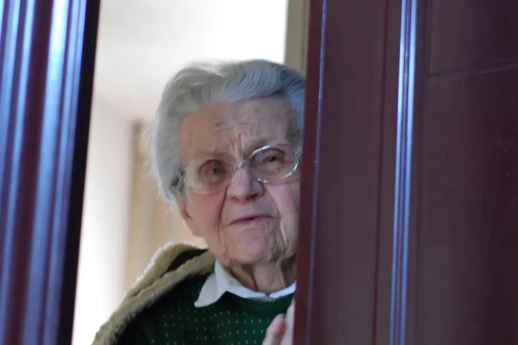 Maria Vlas a vorbit cu mamai ei de la Cluj, dar inca nu a venit in vizita! - FOTO 