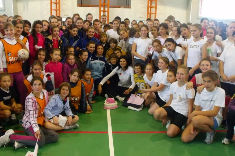 Copii indragostiti de handbal, alaturi de fosti mari sportivi, astazi de la 20,30 la "Ora de Sport", la NCN