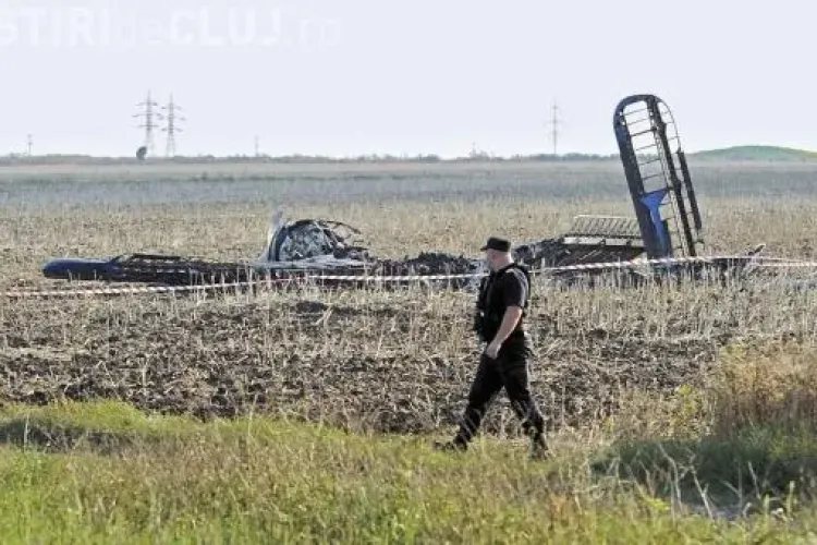 Un MIG 21 Lancer s-a prabusit la Campia Turzii. Ambii piloti au murit - VIDEO