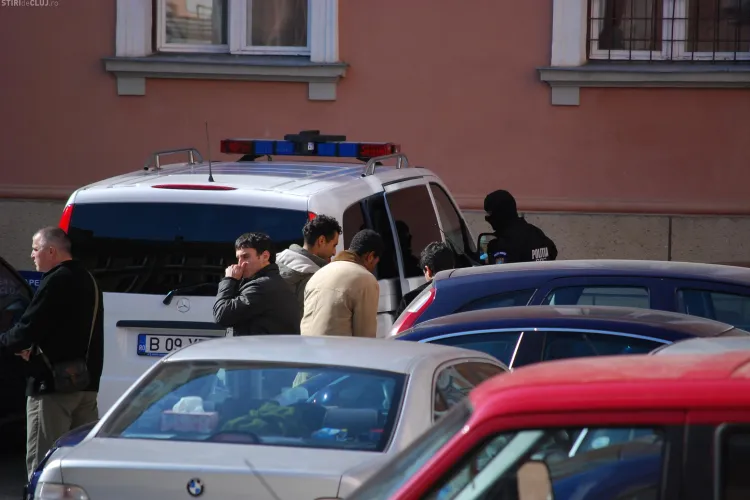 Trei minori marocani, care locuiau ilegal la Cluj Napoca au fost retinuti de politie