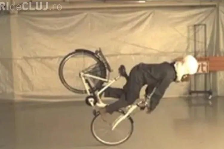 Vezi cum arata miniairbag -ul pentru biciclisti - VIDEO