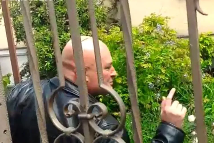 Paszkany chemat la DIICOT, la audieri. Mascații l-au trezit la ora 7.00