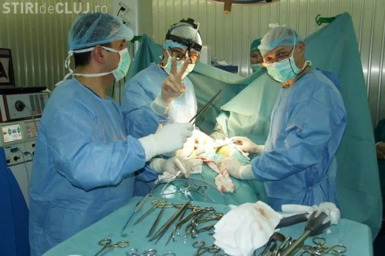 Chirurgul clujean Dan Nicolau, singurul medic român care operează cu laser metastaze pulmonare, EXILAT de sistem în Ungaria