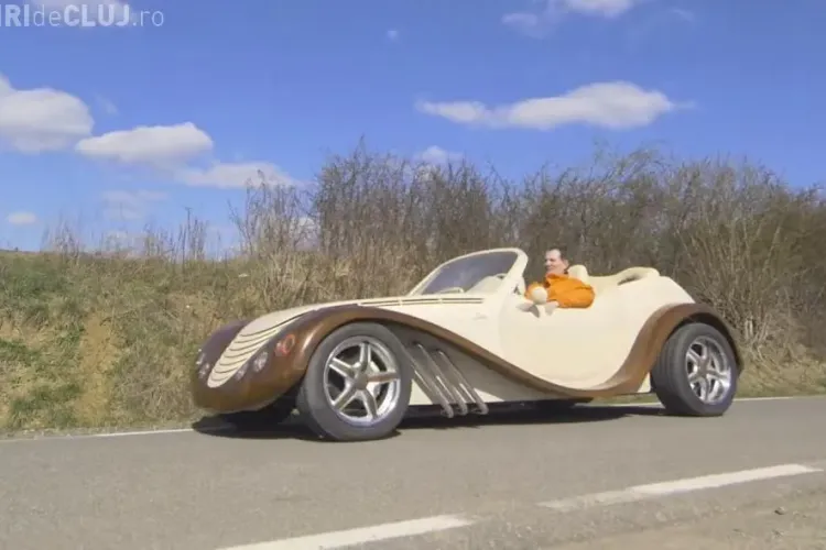 Un tâmplar din Ardeal a construit singura mașină de lux din lemn din întreaga lume - VIDEO