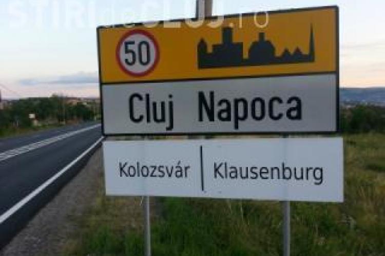 Un candidat la Primăria Cluj-Napoca cere plăcuțe trilingve și numele străzilor în maghiară
