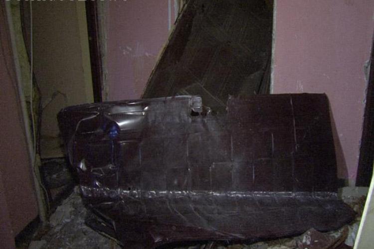 Explozie la un bloc din Cluj! O femeie a murit, iar blocul este avariat - FOTO