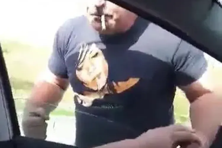 Șofer ATACAT de camionagii pe drumul spre Cluj! S-au anunțat prin sțație și au blocat DN 1 E60 - VIDEO