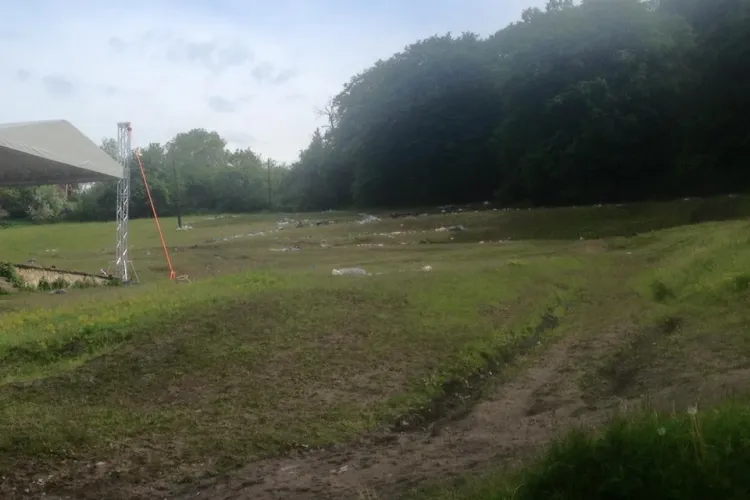 Studenții maghiari au lăsat dezastru după ei: ”Gruia nu a dormit din cauza muzicii” - FOTO