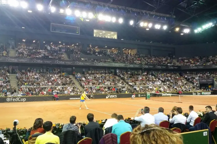 Halep a CÂȘTIGAT sâmbătă cu Andrea Petkovic - VIDEO cu mingea de MECI