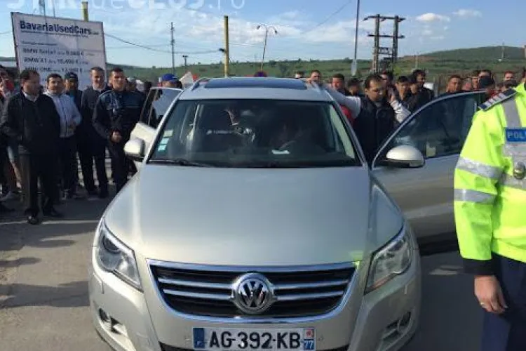 Detalii de la încăierarea din piața auto! O persoană a ajuns la terapie intensivă FOTO