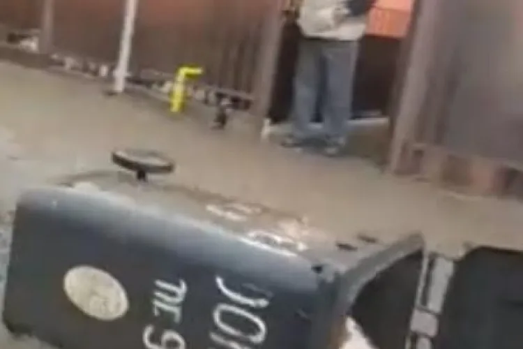 Inundațiile au făcut PRĂPĂD pe o stradă din Dâmbu Rotund - VIDEO