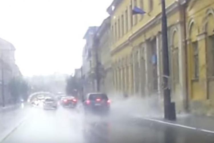 Ce a putut face acest șofer grăbit în centrul Clujului? Pietonul era fără vină - VIDEO