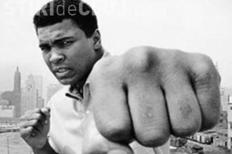 Cel mai mare pugilist din istorie a murit! Muhammad Ali s-a stins din viață
