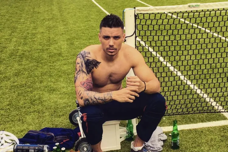 Fiii chestorului de poliție Toma Rus, acuzați că au bătut fotbaliști și un spectator la un meci de fotbal